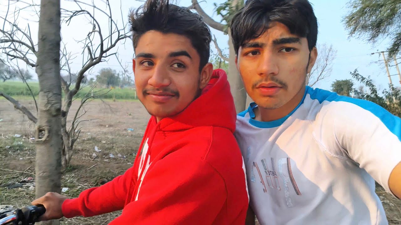 February’s last fog ❄️ 🍎| Old ground morning, bike ride & friends masti 🌫️🏍️