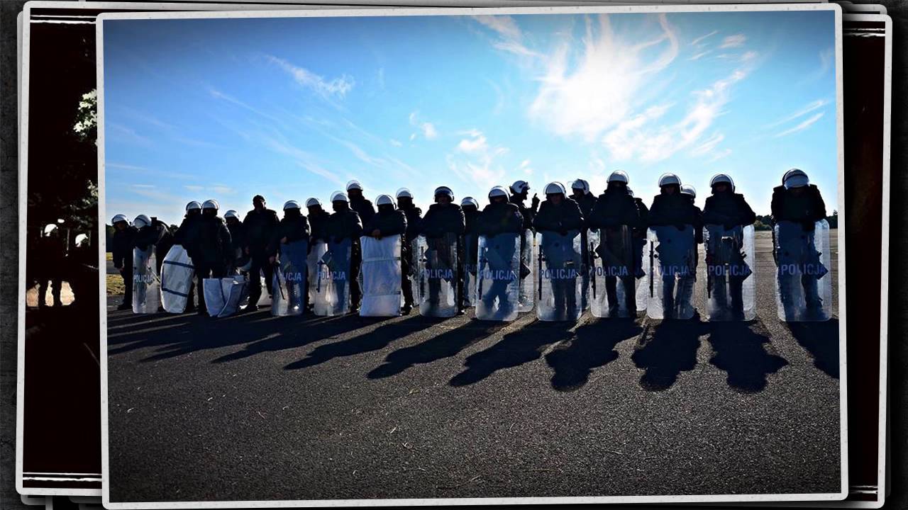 PMF - HOLD THE LINE