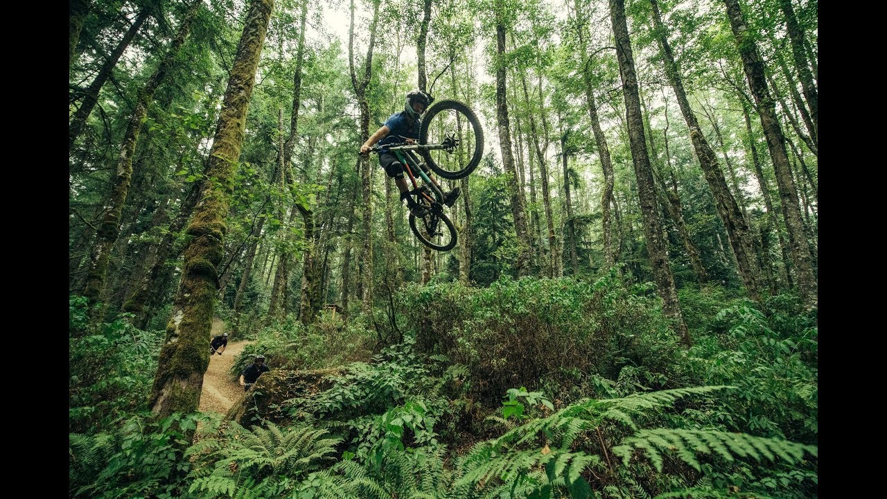 BELLINGHAM WITH BRYN ATKINSON, PARIS GORE & ANDY GRANT | VLOG 10