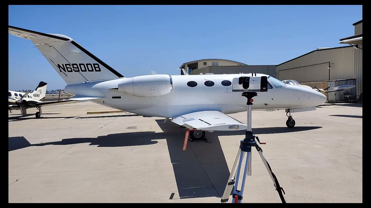 Artec Ray - Scanning a Cessna - Processing - BONUS - Leo Scan