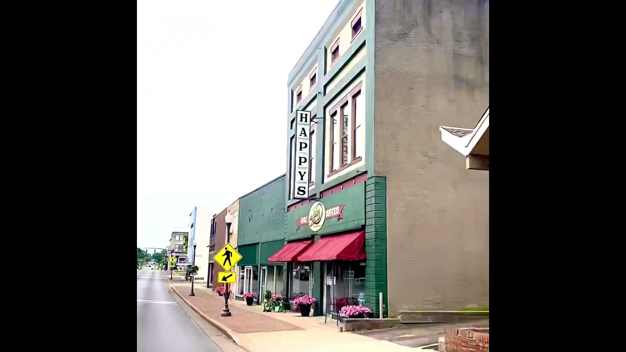 Madisonville Kentucky by Taylor Gueydan