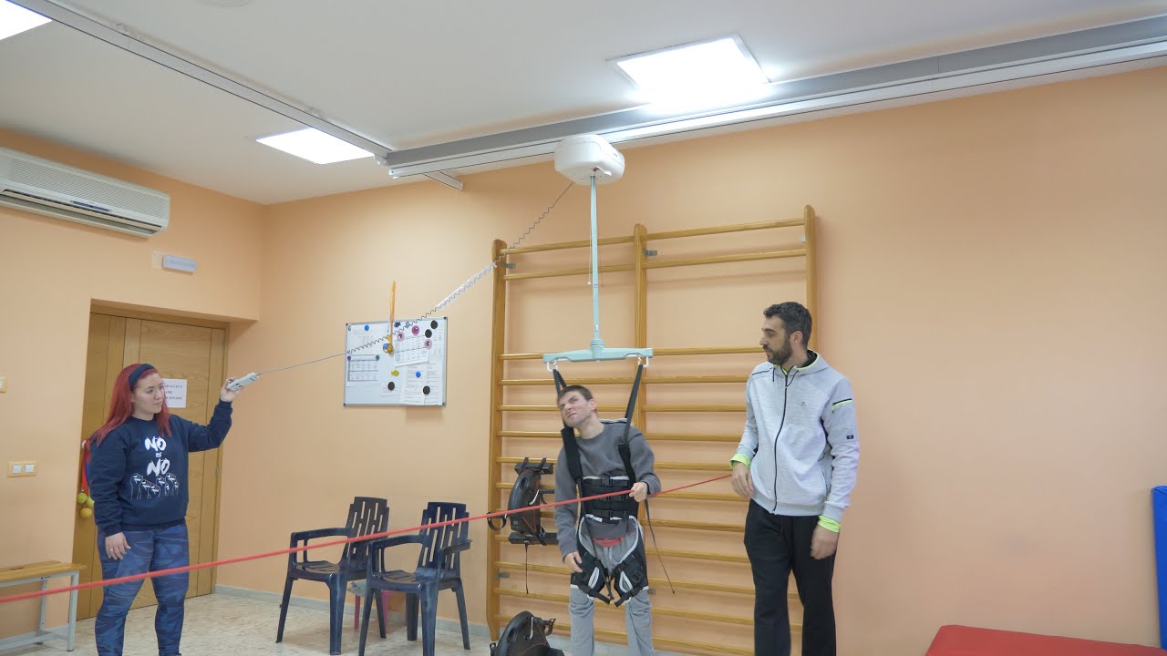 Adurbe · Proyecto APASCIDE · Grúa de Techo en H