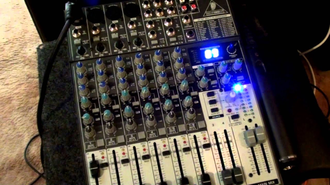 Behringer Xenynx 1204FX Mixer