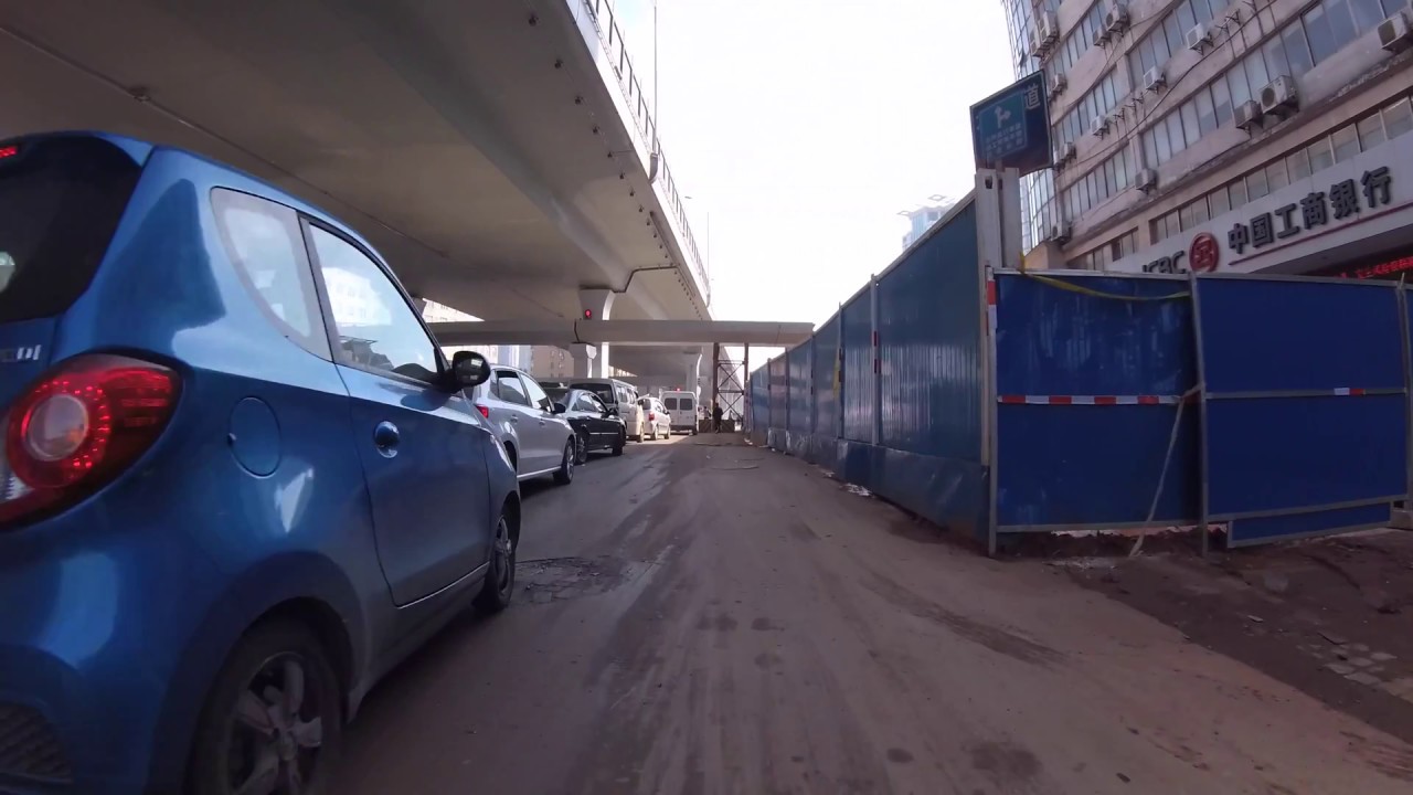 The life under the Xiongchu Avenue - Wuhan streets