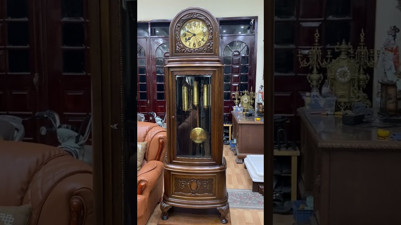 Chuông đồng hồ ông sư Jsgus của Đức kính cong siêu hiếm.