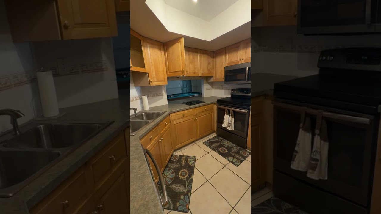 8120 N ALBANY AVENUE, TAMPA, Florida 33604