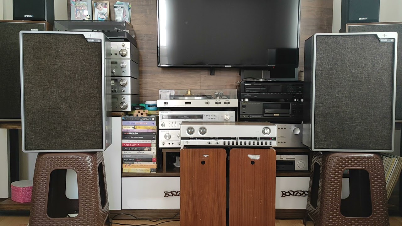 Philips 22RH521 Amplifier & Philips 22AH467 Speakers & AudioCast Streamer Dac