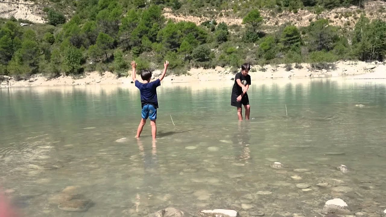 Embalse de Grado.  Pirineos.