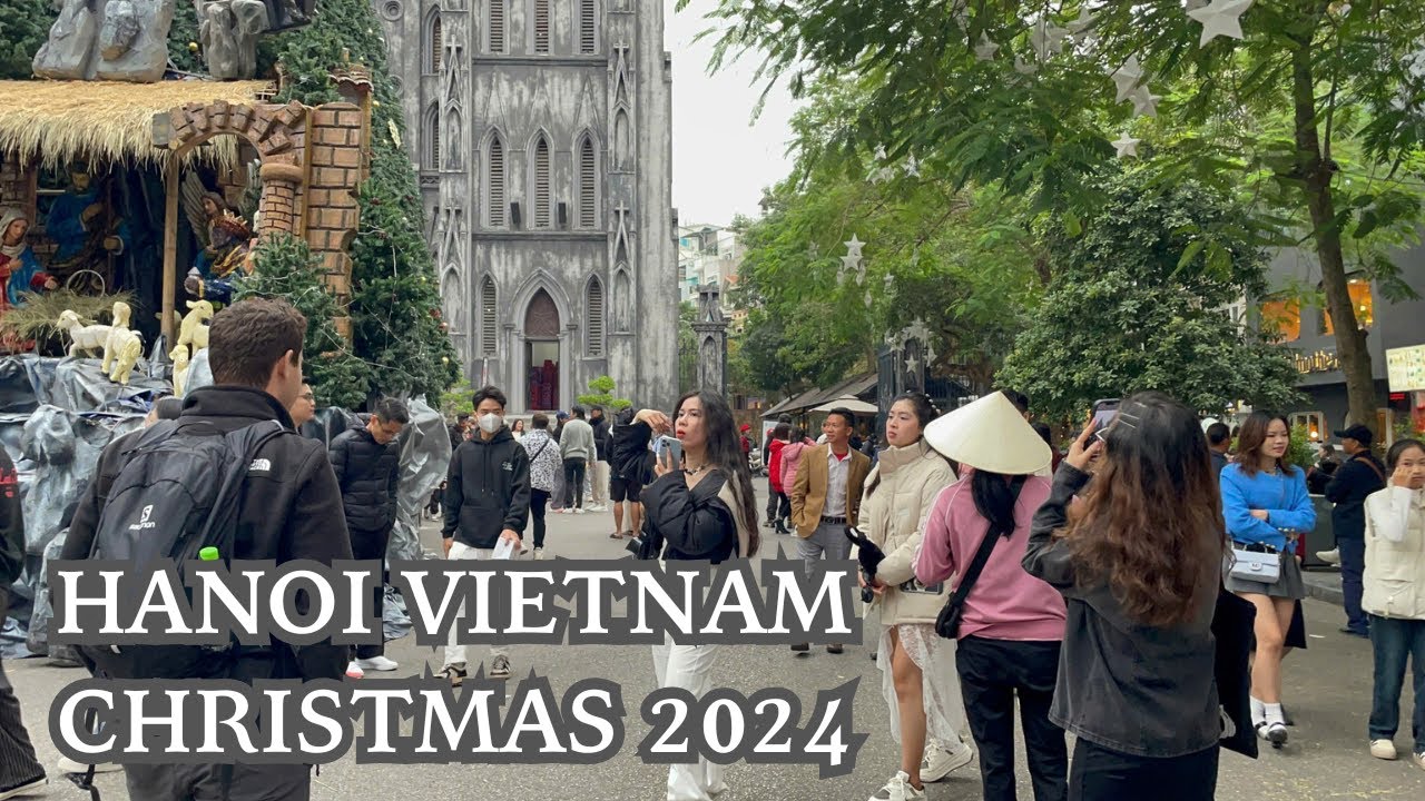 Christmas in Hanoi Vietnam 2024 🇻🇳 Walking Tour in the City