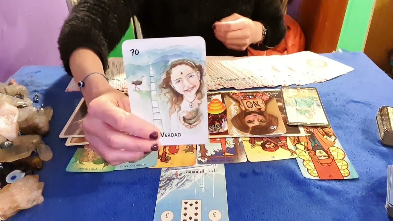 AVERIGUA SUS VERDADERAS INTENCIONES CONTIGO. LO QUE QUIERE HOY. LAS CARTAS HABLAN. PALABRAS SUELTAS