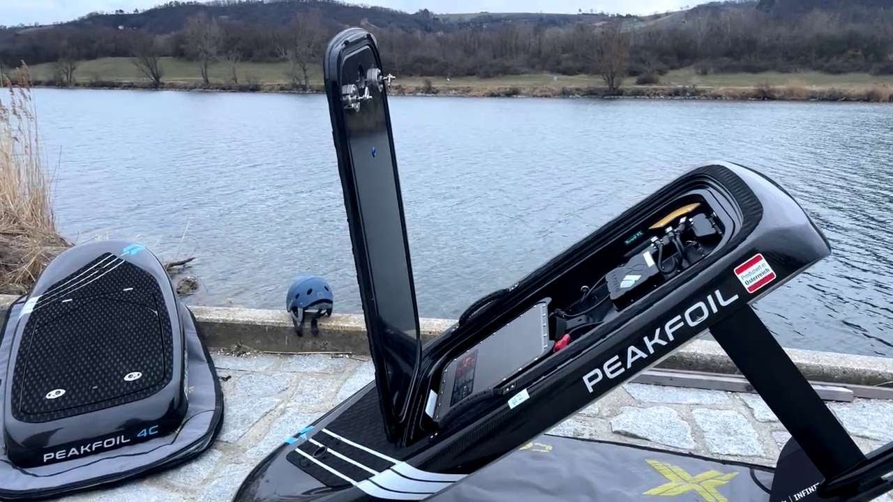 PEAKFOIL 4C - Intro & kurze Probefahrt mit dem eFoil mit Jetantrieb