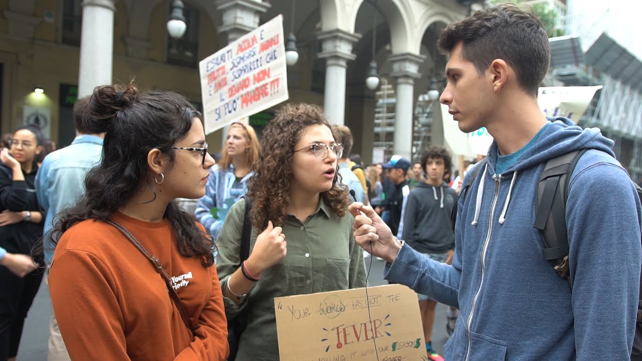 Attivista Vegano fa Domande Scomode alla Marcia per il Clima