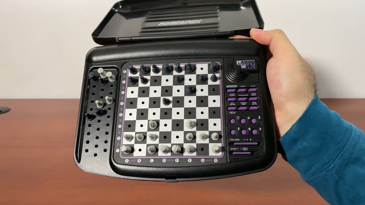 Saitek Kasparov Portable Talking Coach Chess Computer ► Gadgetify