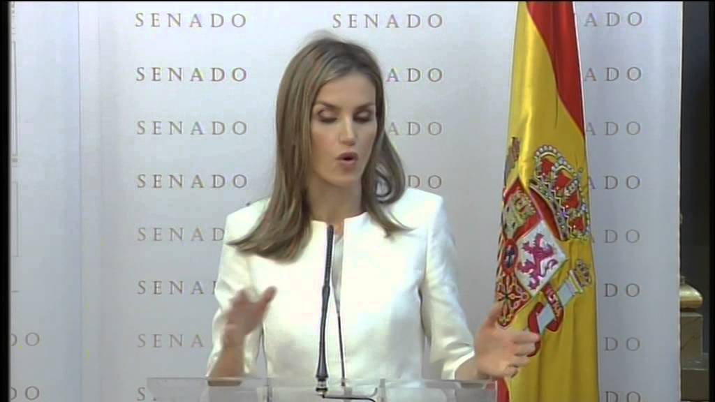 Palabras de S.M. la Reina en la entrega del X Premio "Luis Carandell" a Carmen del Riego