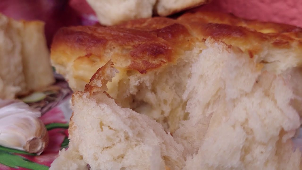 Fluffy Bread Rolls with Feta Cheese | Пухкави Домашни Сиренки