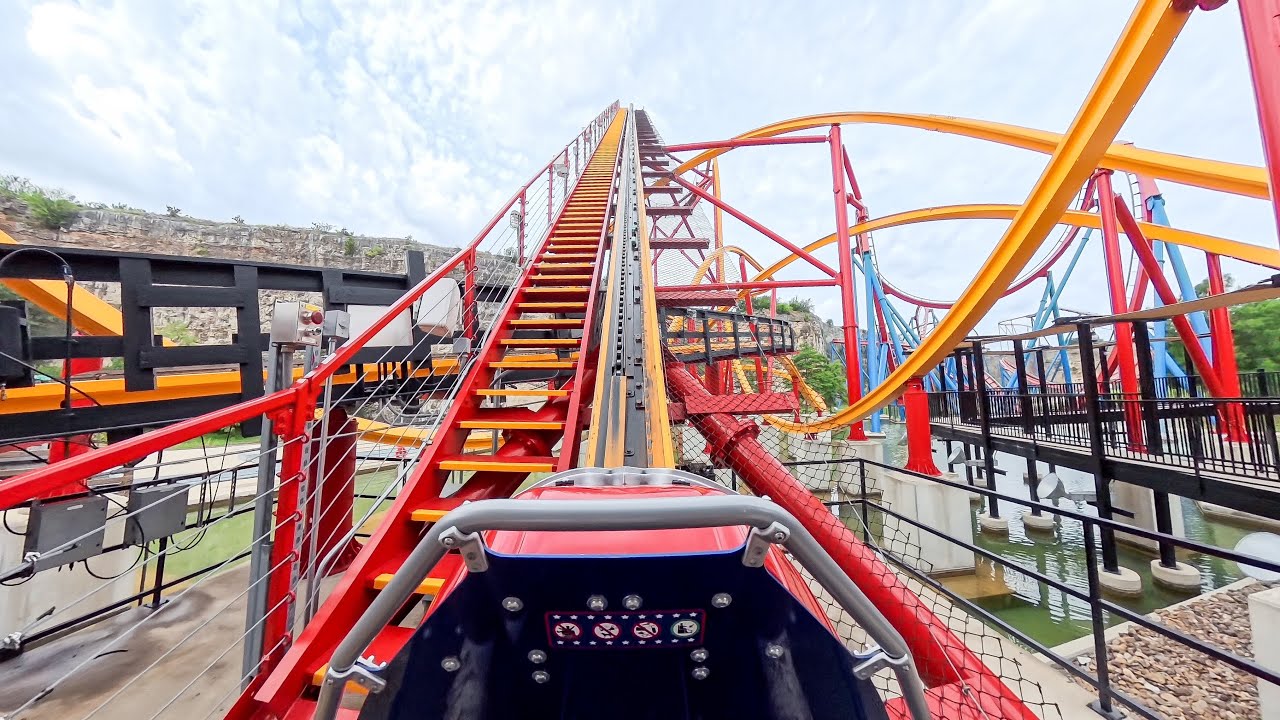 Wonder Woman Coaster at Six Flags [POV] - The World’s First Single Rail Ride!