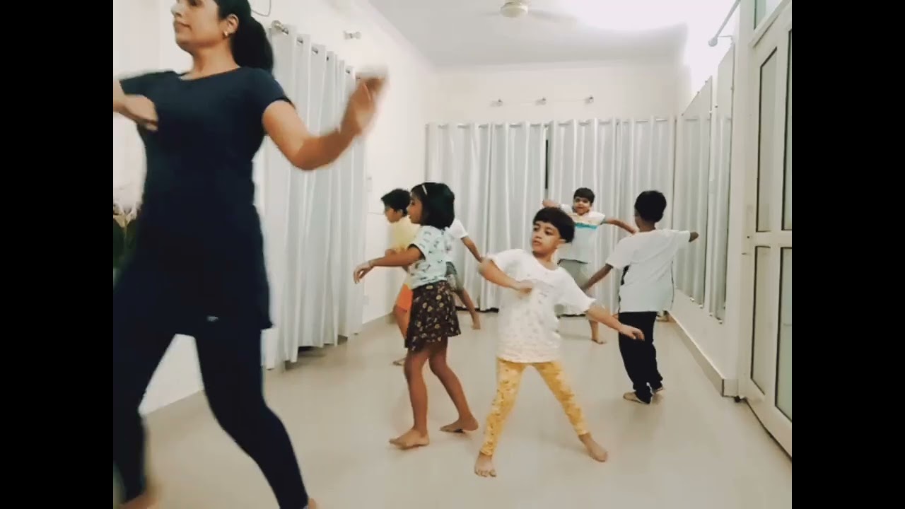 Chogada Thara dance practice 2022 Durga Puja kids Dandiya Performance