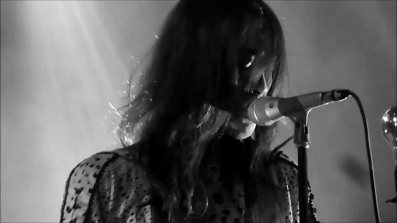 Blonde Redhead - Dr. Strangeluv