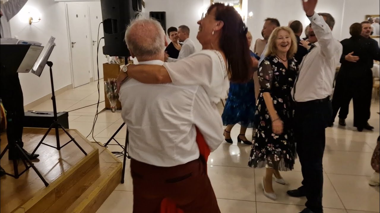 8 11 2025 To w tej wyjątkowej melodii Partnerzy unoszą swoje Partnerki w tańcu!