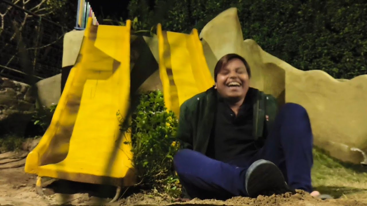 Pahli BAR JUL SH Gira  hu Vo BHI Hotal m popt Ho Gaya Ha 🤪😄