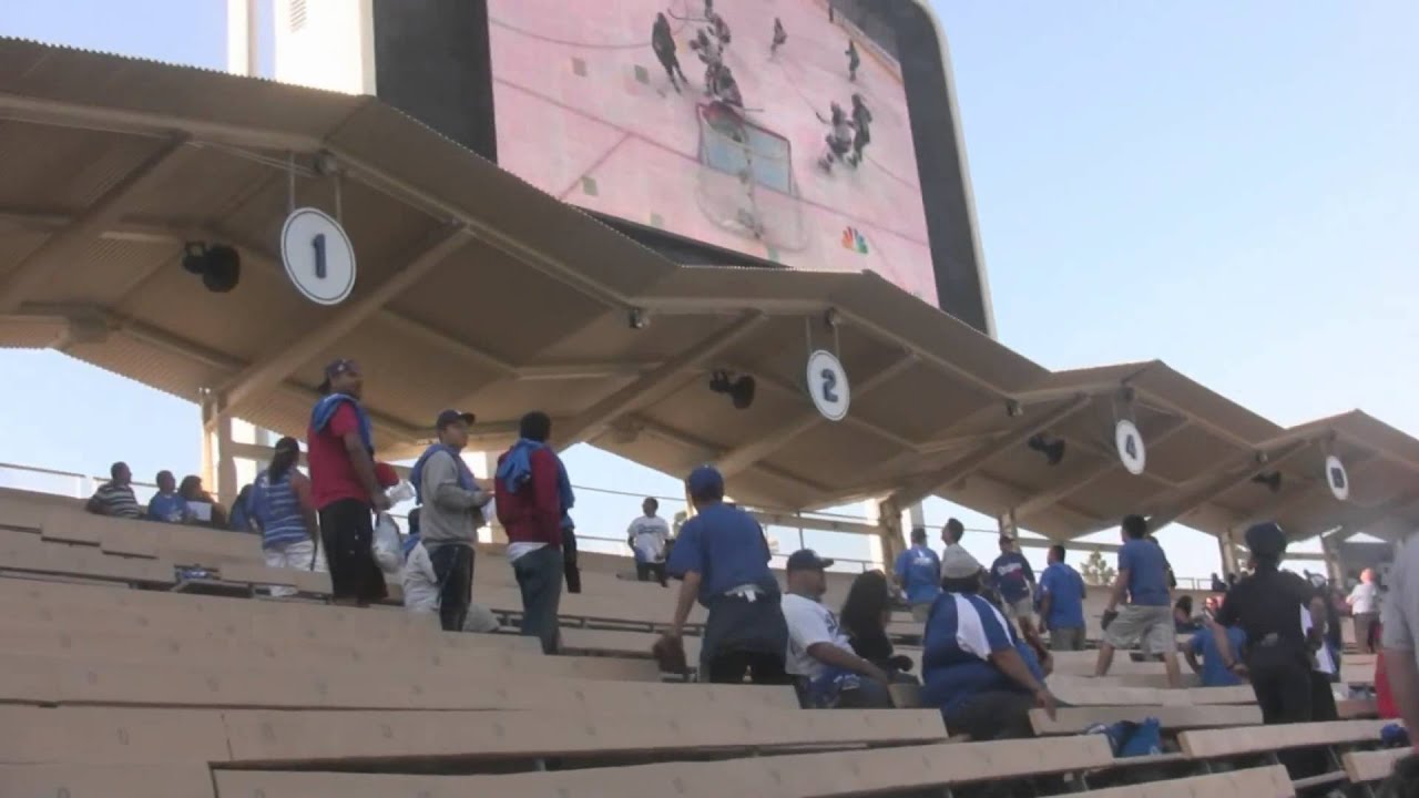 Dodger Stadium and Magic Johnson React to Kings Winning the Cup