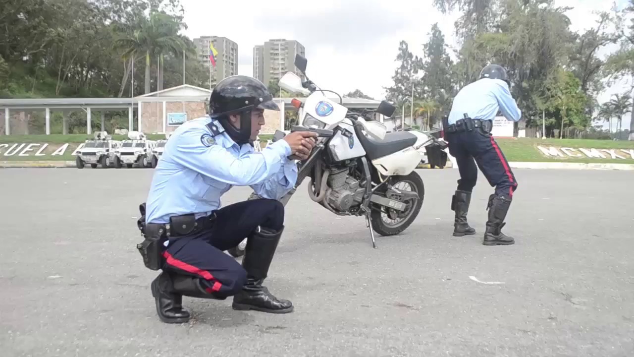 Exhibición del Curso de Patrullaje y Desplazamiento Táctico Motorizado Nº 9 - IAPEM