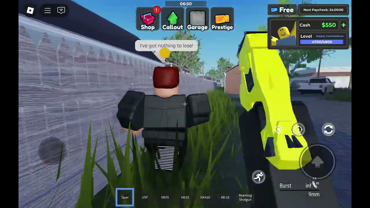 Police patch simulator playing with Swat role in roblox
