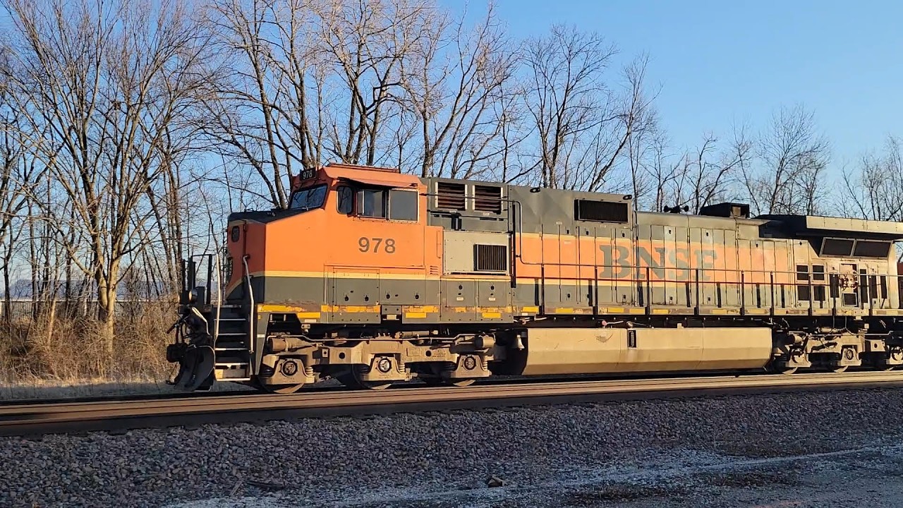 EB BNSF H1 unit leading an auto rack train in Coal City 