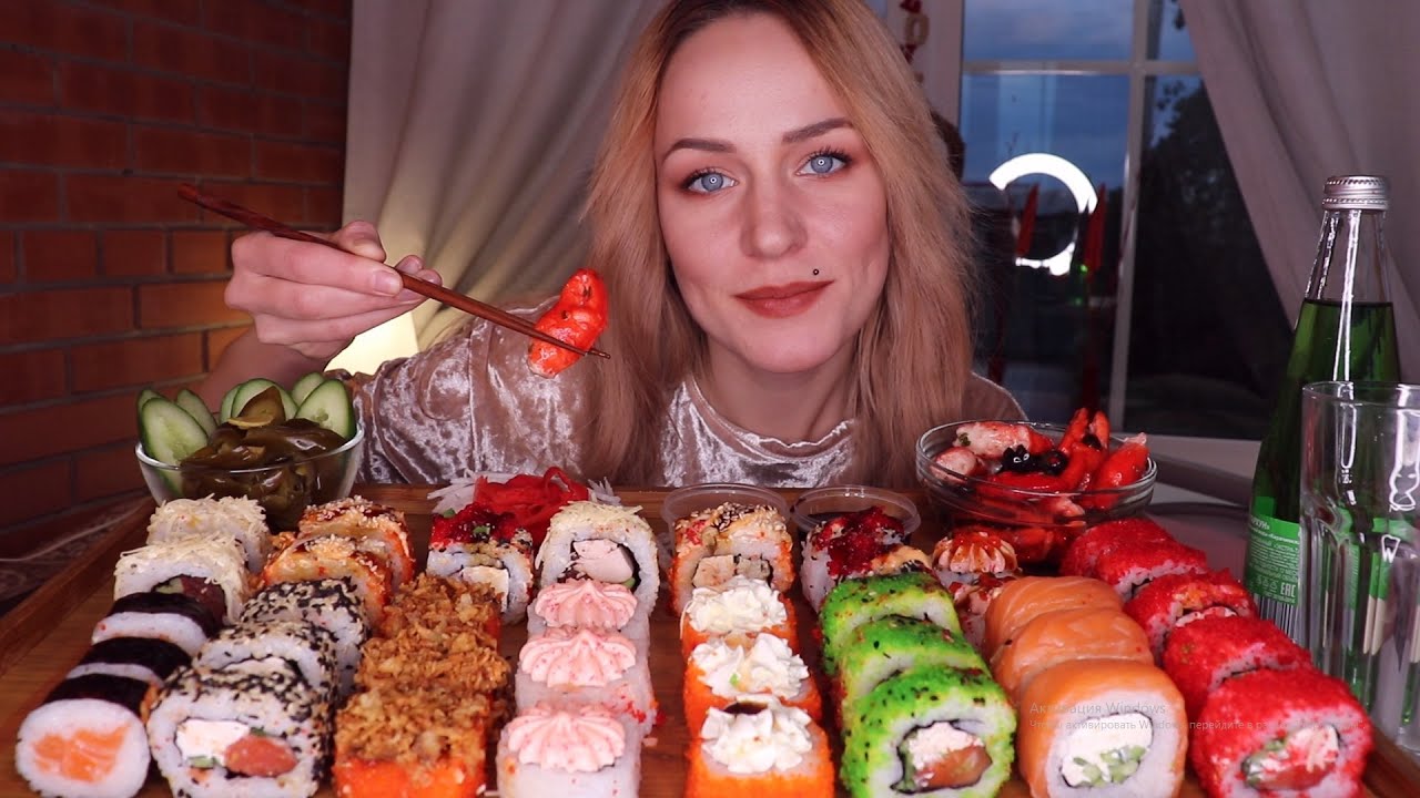 MUKBANG | Огромные роллы, краб | Rolls/sushi | не ASMR