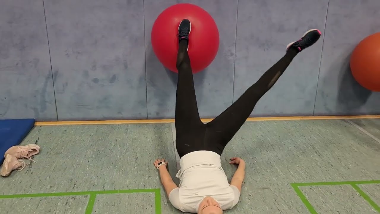 Training mit Abstand - Teil 97 - Kraft-  und Stabilisationstraining mit Gymnastikball - Teil IV