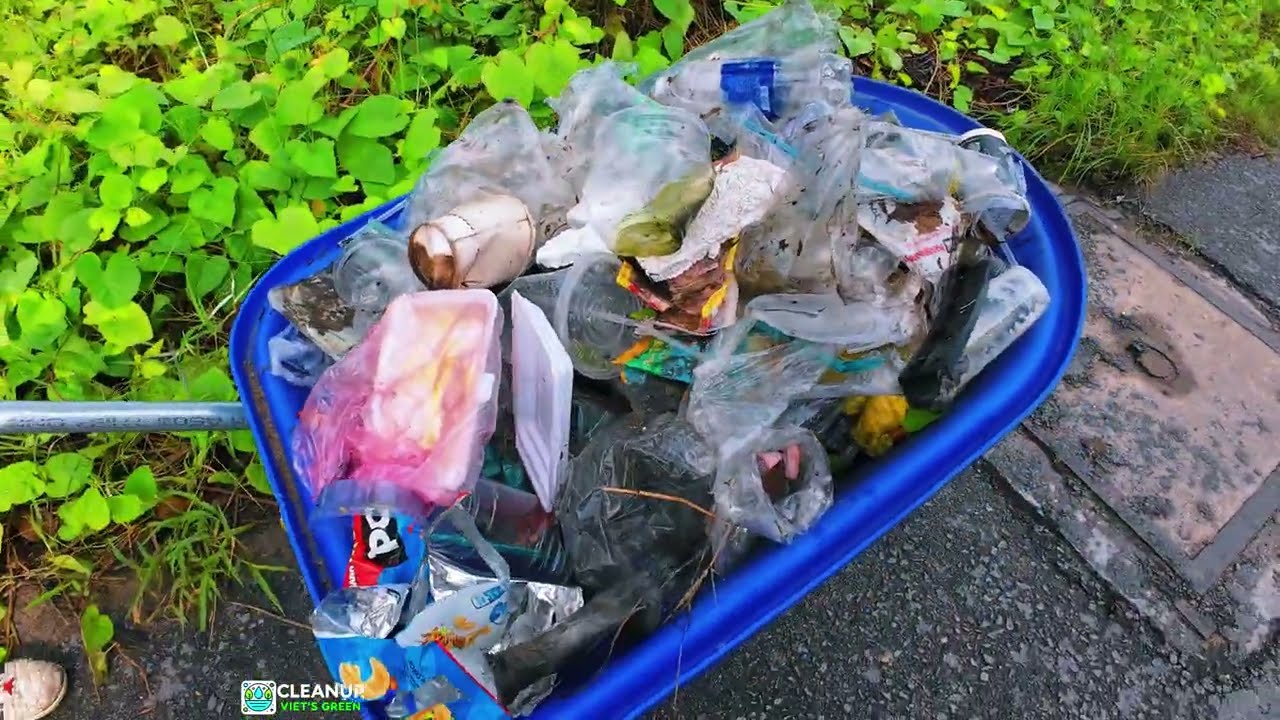 Уборка тротуаров в моем городе по одному – Удовлетворяющий вывоз мусора