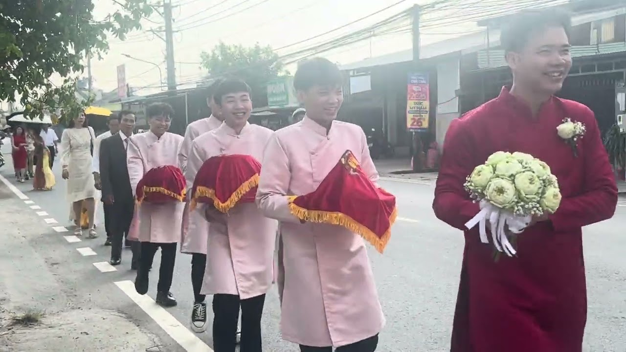 Rước dâu về nhà trai