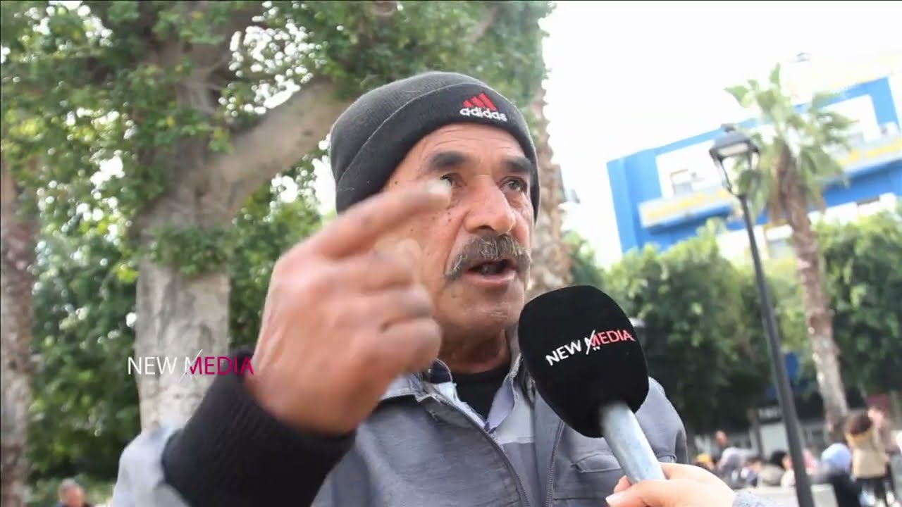 بعد 14 سنة  عمل في السكك الحديدية  خرجوني  تقاعد بدون علمي .. قاعد نعيش بدون شهرية 😲​🇹🇳​