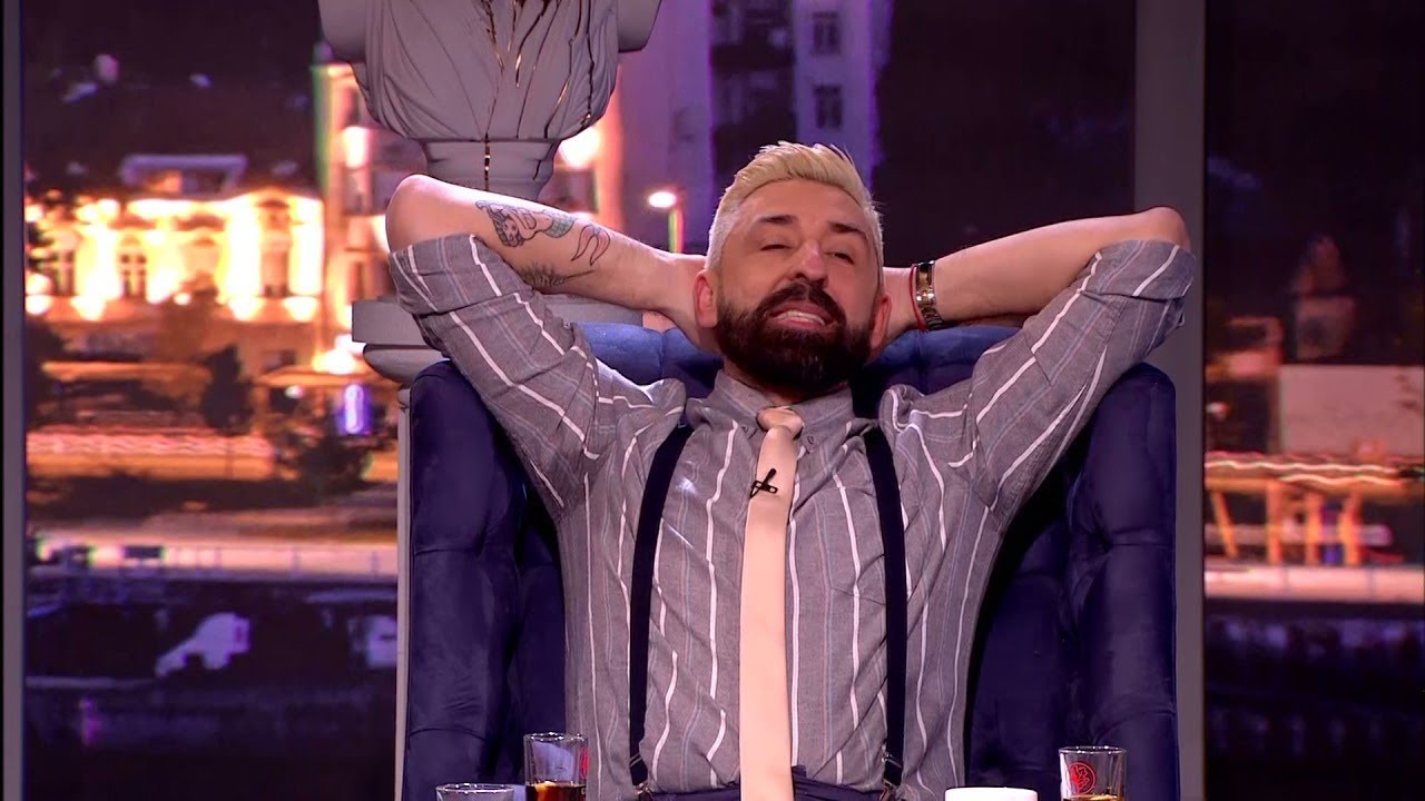 Vic - Piroćanac u javnoj kući (Ami G Show S14)