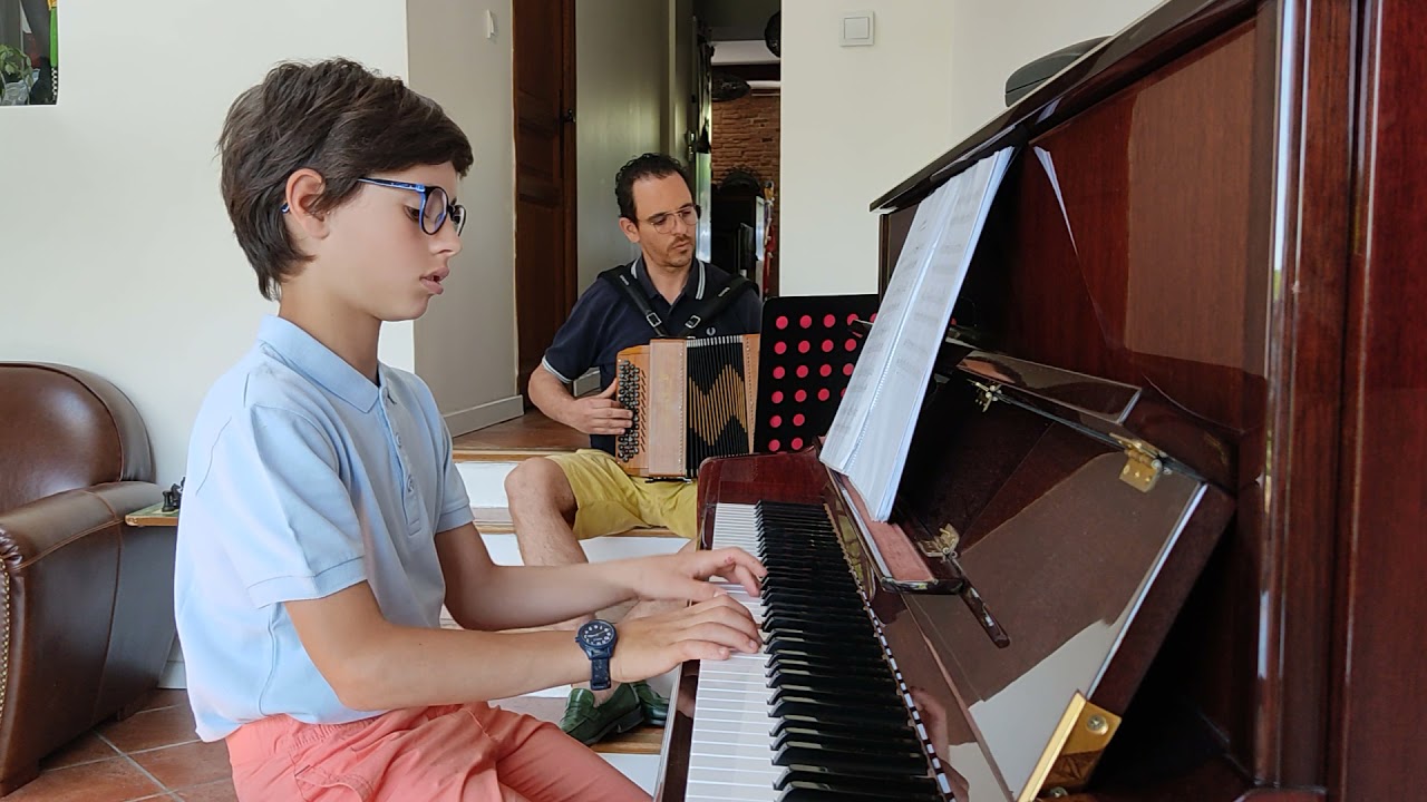 La valse d'Amélie de Yann Tiersen, duo père et fils à l'accordéon chromatique et piano