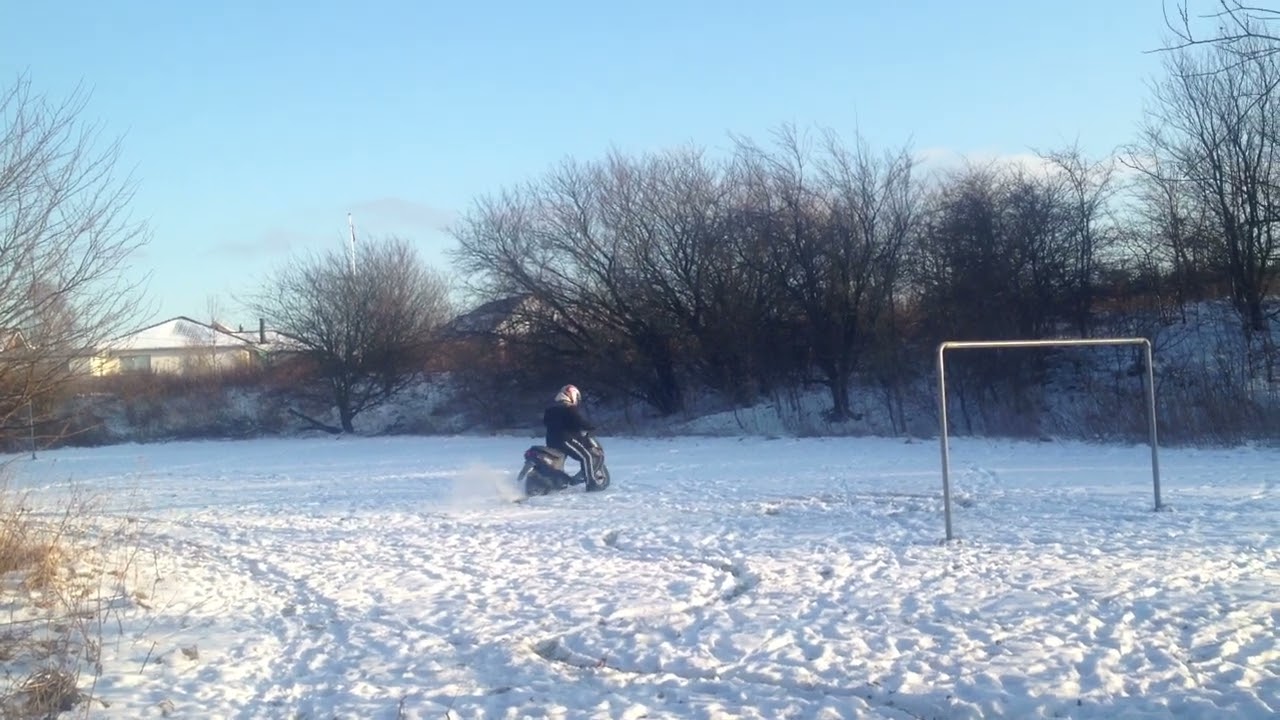 i have fun in the snow with my old pgo rodoshow