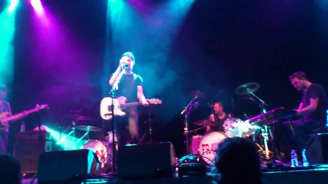 Jon Fratelli-Runaround Sue at the Ironworks, Inverness 18th Sept 2011