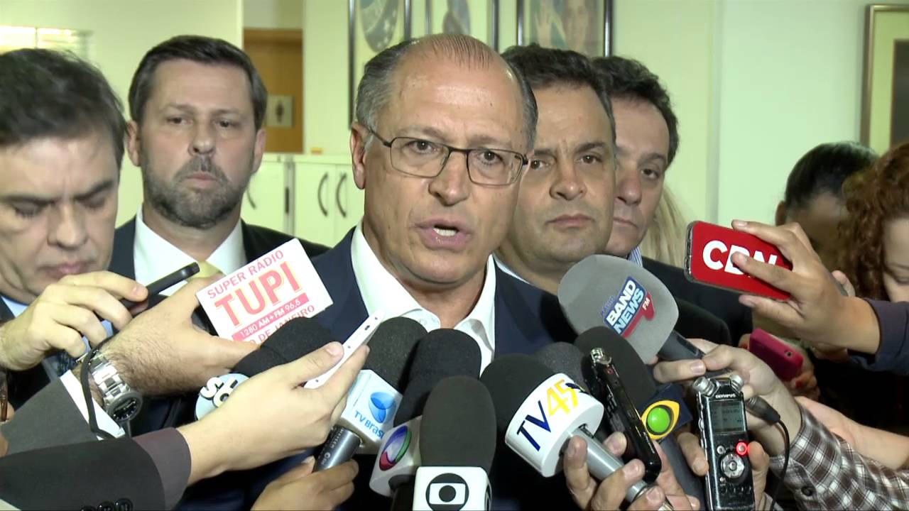 Coletiva gov. Geraldo Alckmin 10/12/15 - Sobre andamento do processo de impeachment contra Dilma