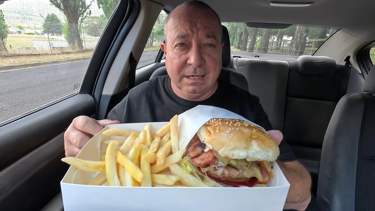 Гамбургер с комбо «Лот» из ресторана на вынос, который я заказал 4,5 года назад