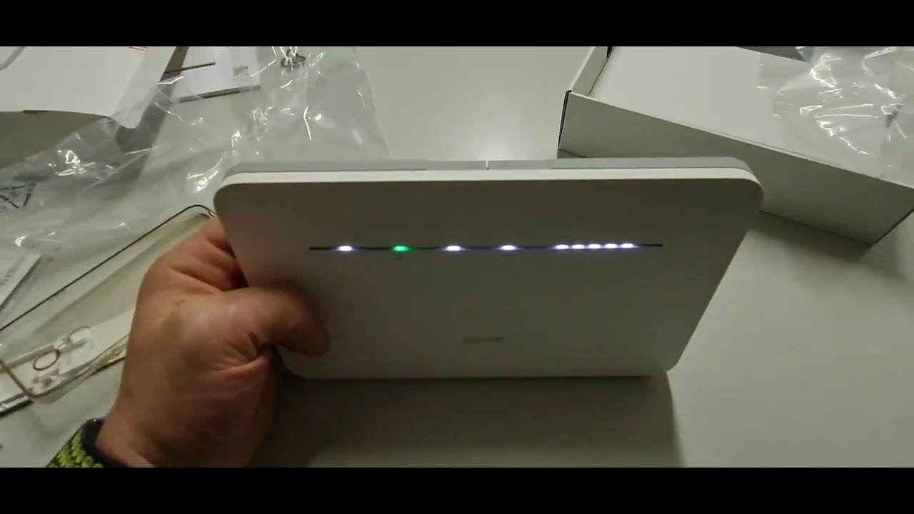 Huawei 4G+ Router Mobile 4G Wi-Fi Lte (Cat. 7)