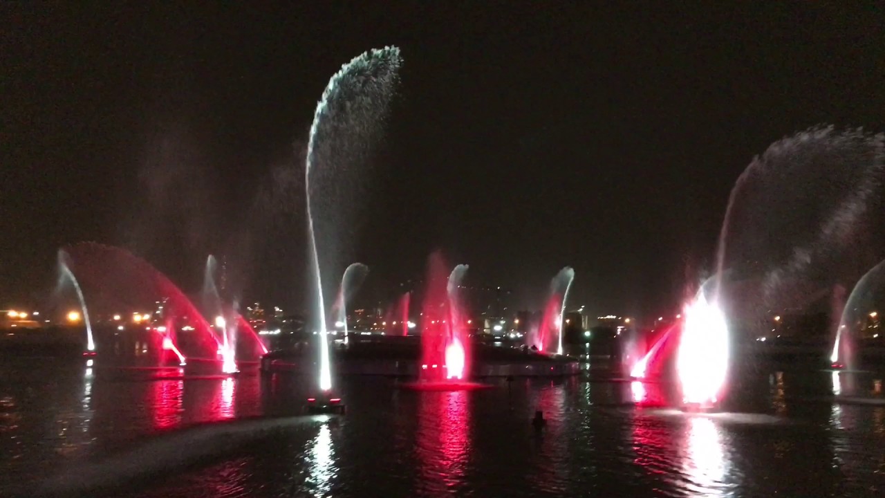Dubai Festival City new fountain