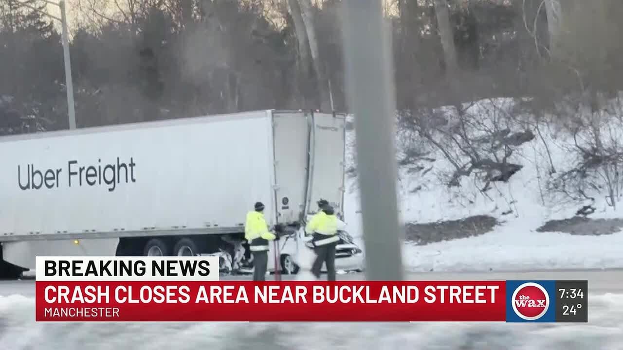 VIDEO: I-84 and I-384 ramps in Manchester closed due to crash