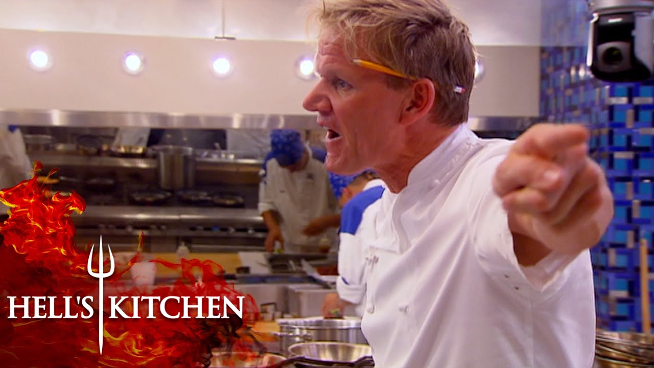 Gordon & Zach Get Into A Hilarious Argument | Hell's Kitchen