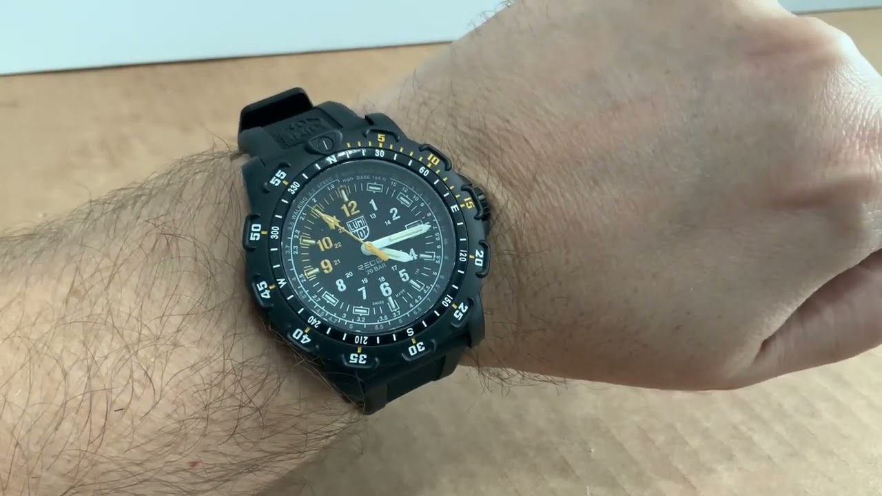 Распаковка наручных часов Luminox RECON Point Man 8820 Series Heritage в честь 35-летия