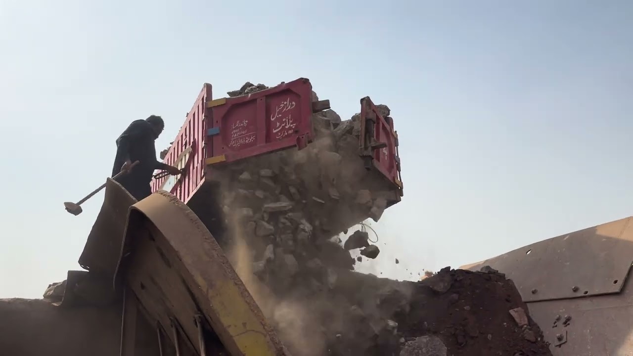:🔥''BiG ROCK CRUSHER MACHINE,,☠️👹 A GiANT iN ACTiON