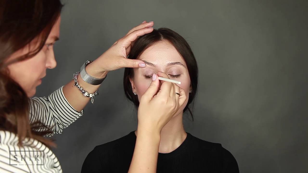 Кисти shikbrush в работе визажиста. Стрелки.