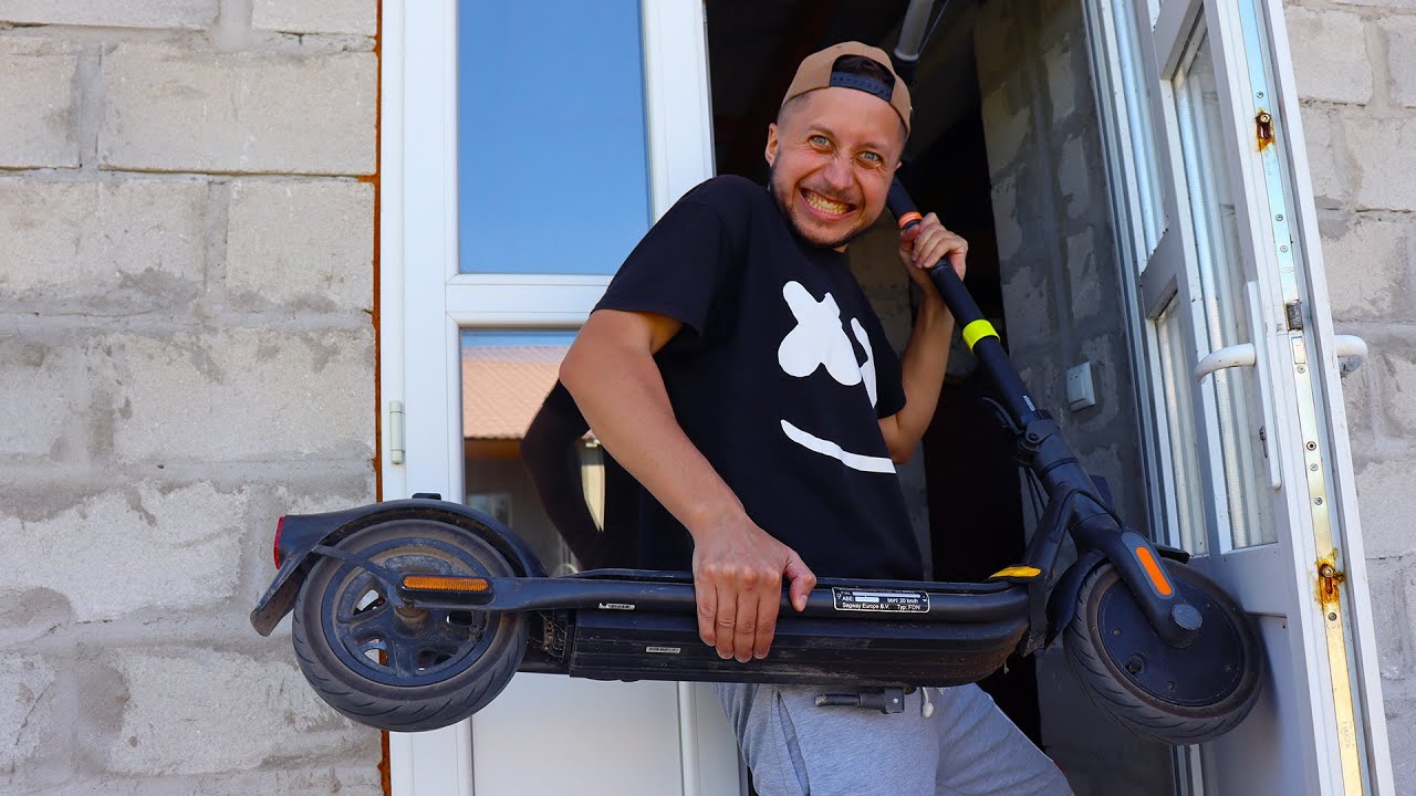 Mai pe scurt vorbind  Mi-a Furat Trotineta chiar Prietenul Meu!