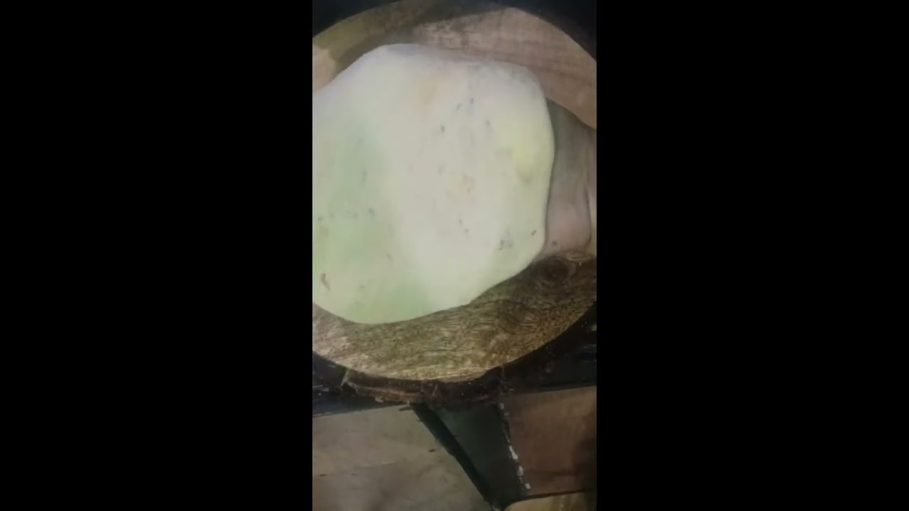 Lahsun ke parathe bahut hi tasty 