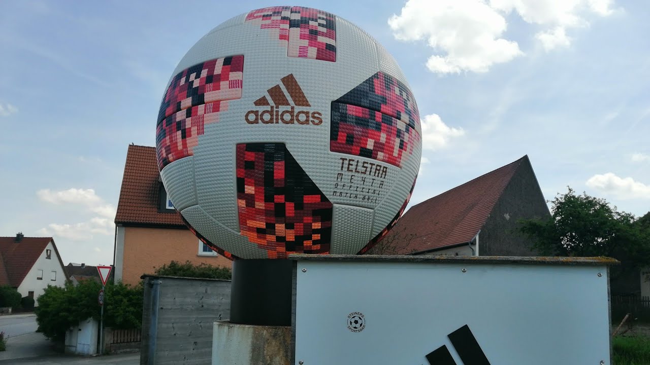 XXL WM Ball Adidas FIFA WORLDCUP RUSSIA 2018 in Oberlaimbach Stadt Scheinfeld