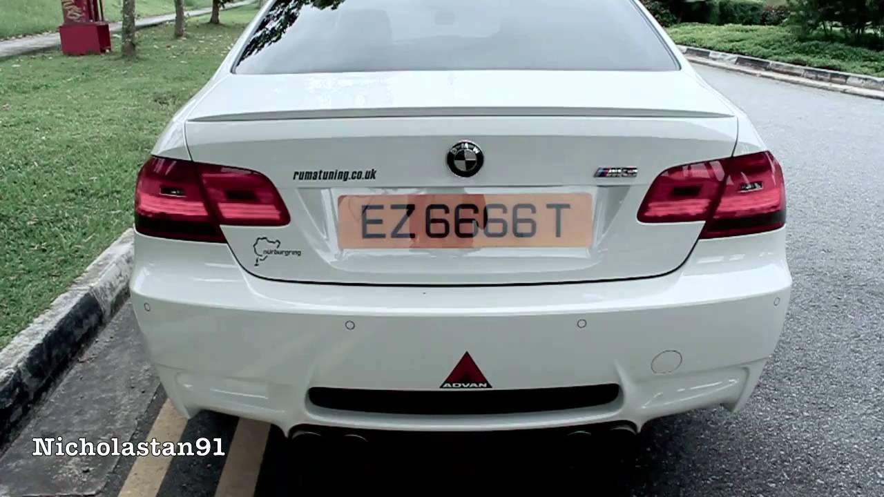 Bmw E92 M3 with Akrapovic Evolution exhaust (HD)